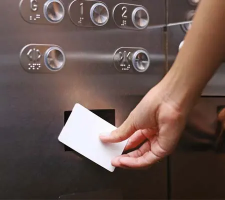 Akses kartu Lift
